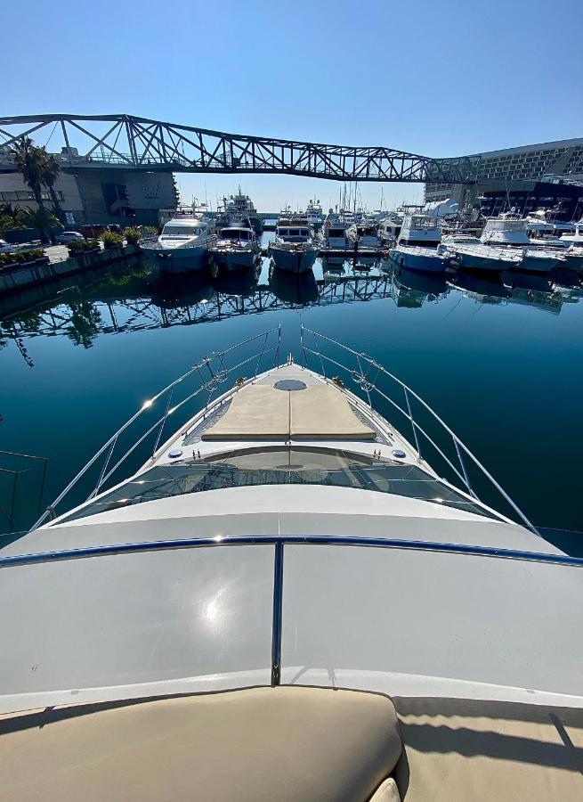 Yacht In Barcelona Hotel Sant Adria de Besos Kültér fotó